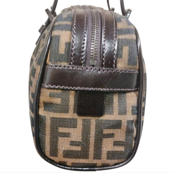 SOLD Vintage Fendi Bauletto Zucca Barrel Bag 8BL006 - Picture 5 of 16